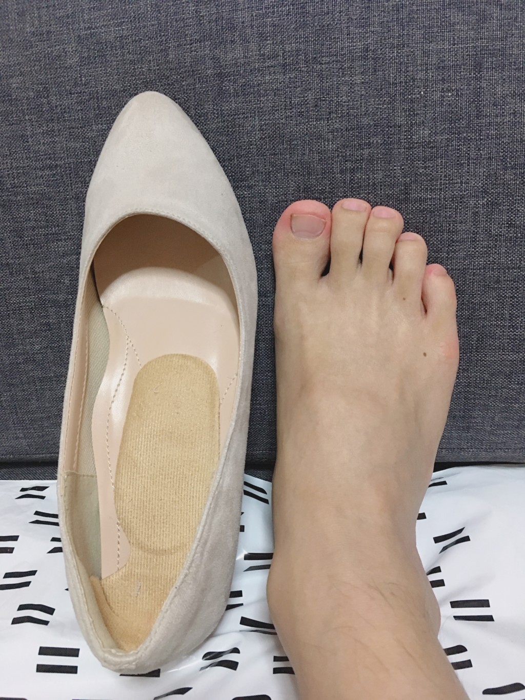 靴と足を比較