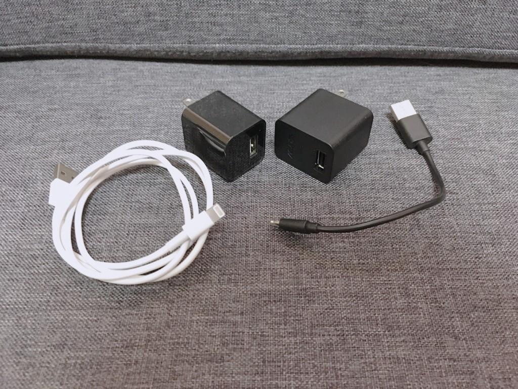 充電ケーブル+アダプタ予備
